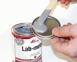 Lab Metal® Repair Putty 